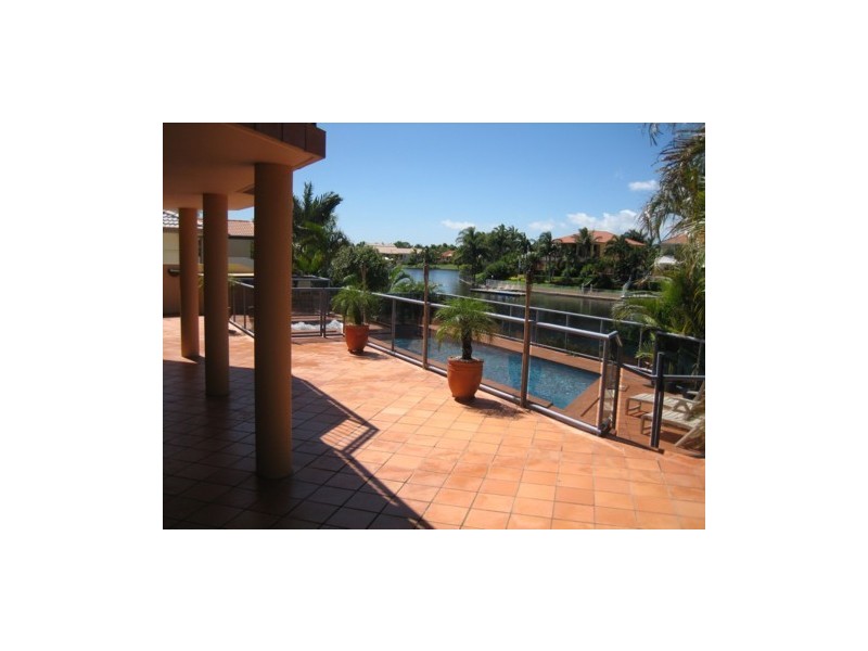 3 Montego Court, Mermaid Waters QLD 4218