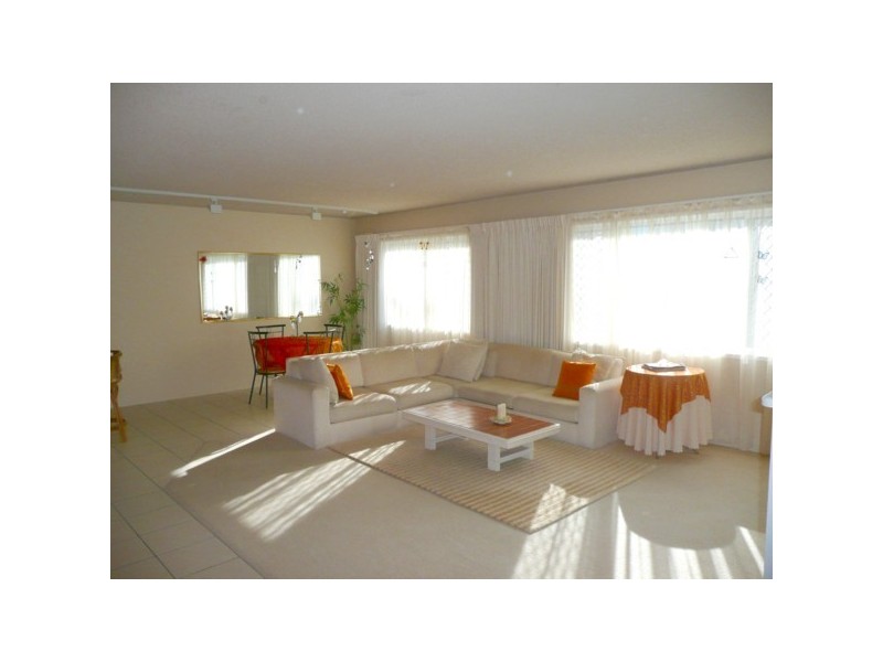 3/70 Marine Parade, Miami QLD 4220