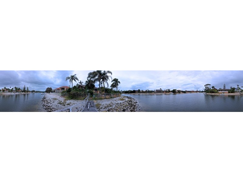 52 Gretel Drive, Mermaid Waters QLD 4218