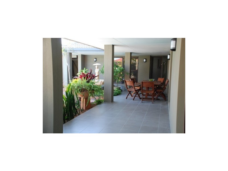 36 Firmin Court, Mermaid Waters QLD 4218