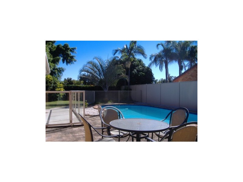 146 Barrier Reef Drive, Mermaid Waters QLD 4218