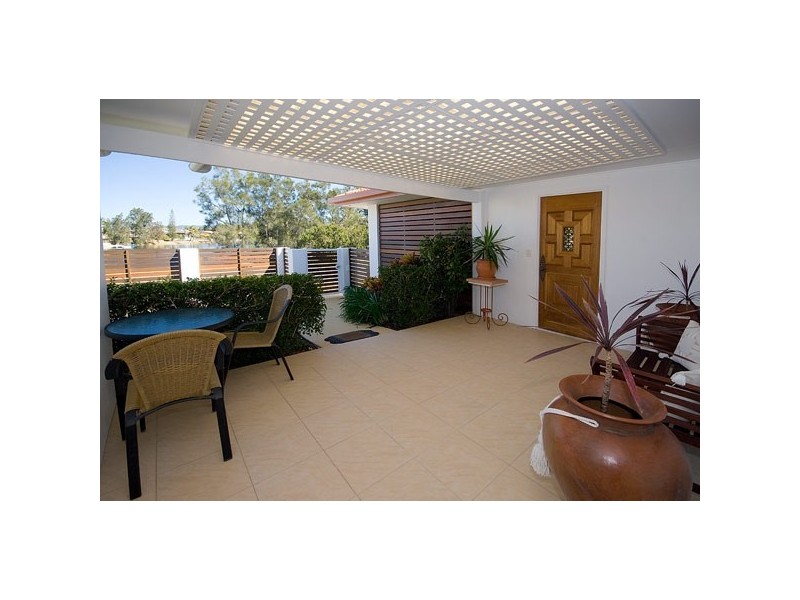 33 Sovereign Drive, Mermaid Waters QLD 4218