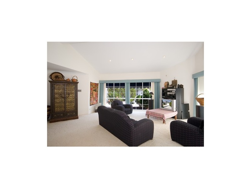 49 Kirralee Drive, Robina QLD 4226