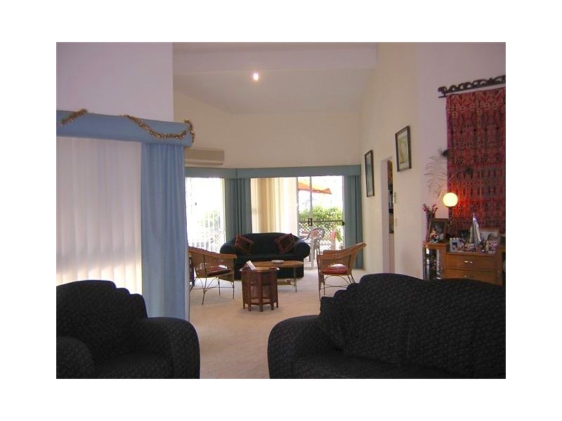 49 Kirralee Drive, Robina QLD 4226