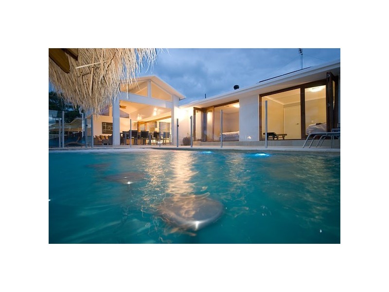 5 Saxonvale Terrace, Mermaid Waters QLD 4218