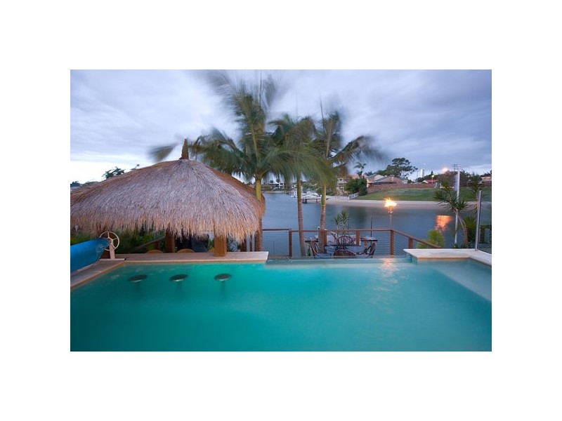 5 Saxonvale Terrace, Mermaid Waters QLD 4218