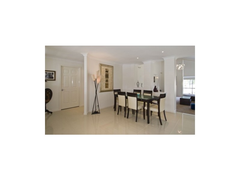 10 Montego Court, Mermaid Waters QLD 4218