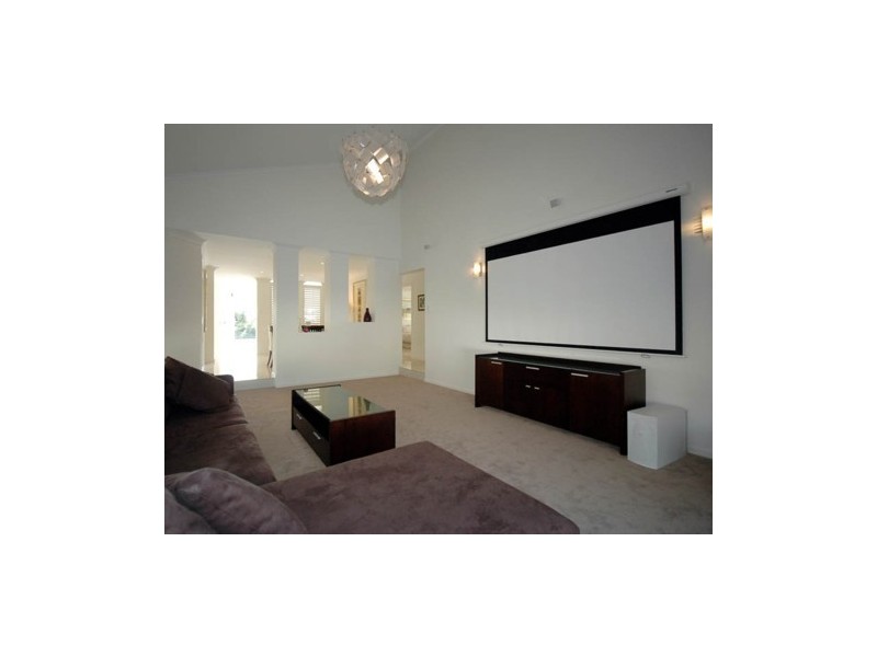 10 Montego Court, Mermaid Waters QLD 4218