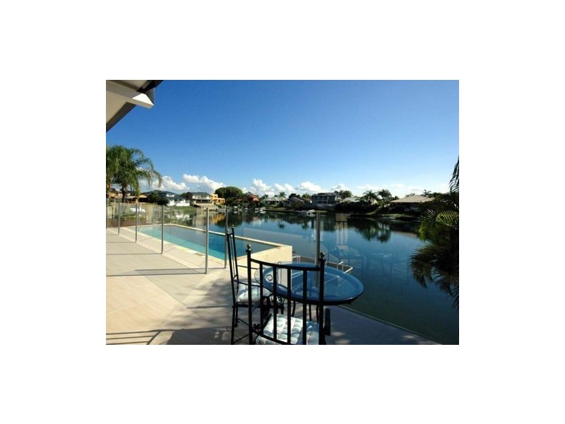 10 Montego Court, Mermaid Waters QLD 4218