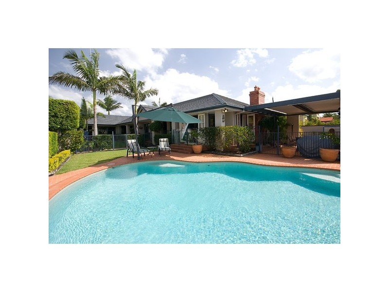 18 Kirralee Drive, Robina QLD 4226