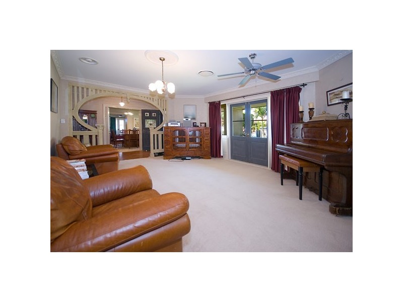 18 Kirralee Drive, Robina QLD 4226