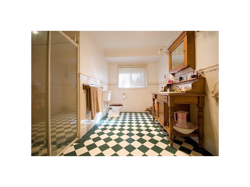 18 Kirralee Drive, Robina QLD 4226