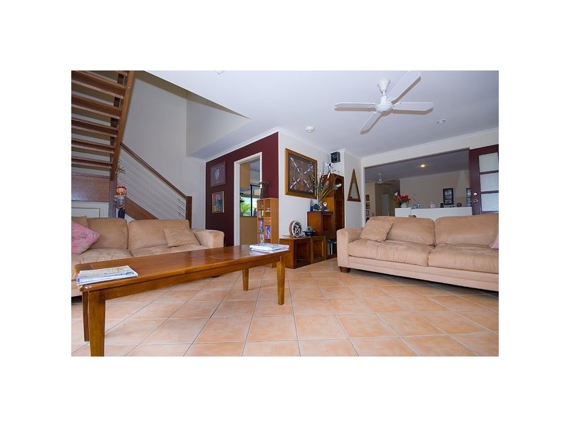 4 Wild Duck Drive, Mermaid Waters QLD 4218