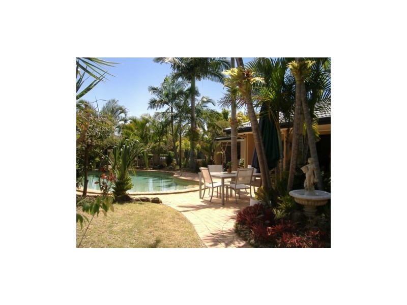 7 Wagin Court, Mermaid Waters QLD 4218