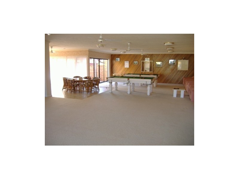 2/172 Barrier Reef Drive, Mermaid Waters QLD 4218