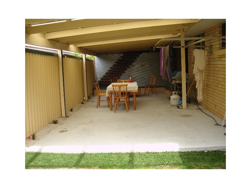 2/15 Adams Avenue, Miami QLD 4220