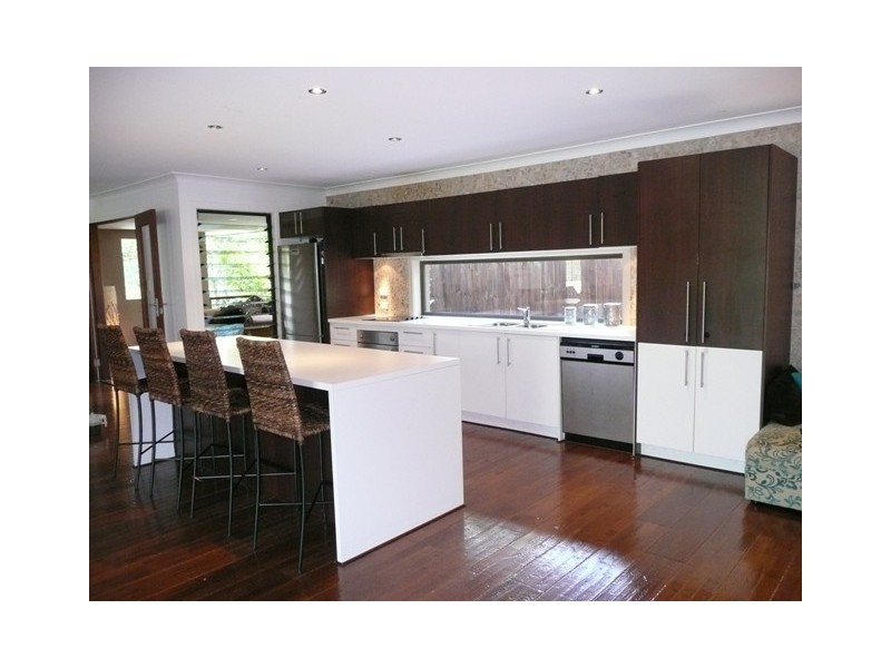 2 Edelsten Court, Carrara QLD 4211