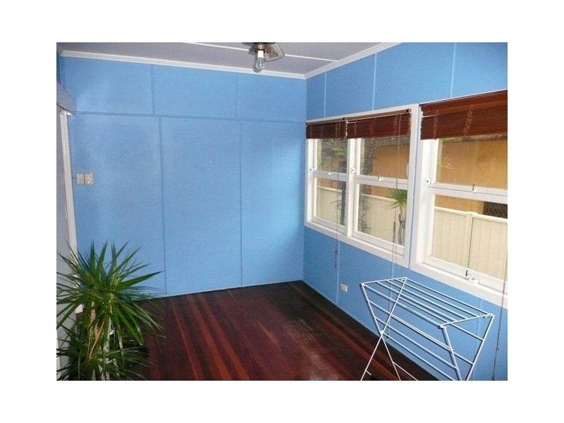 60 Dolphin Avenue, Mermaid Beach QLD 4218