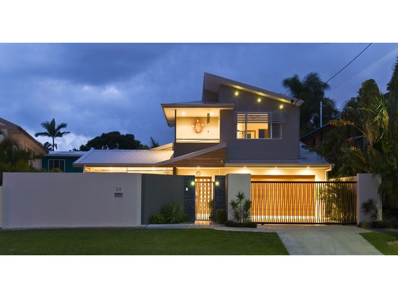 24 Santa Monica, Miami QLD 4220