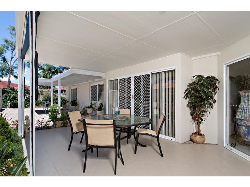 7 Tartan Court, Mermaid Waters QLD 4218