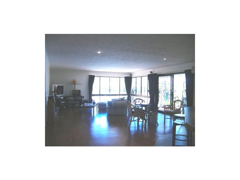 6 Winch Court, Mermaid Waters QLD 4218