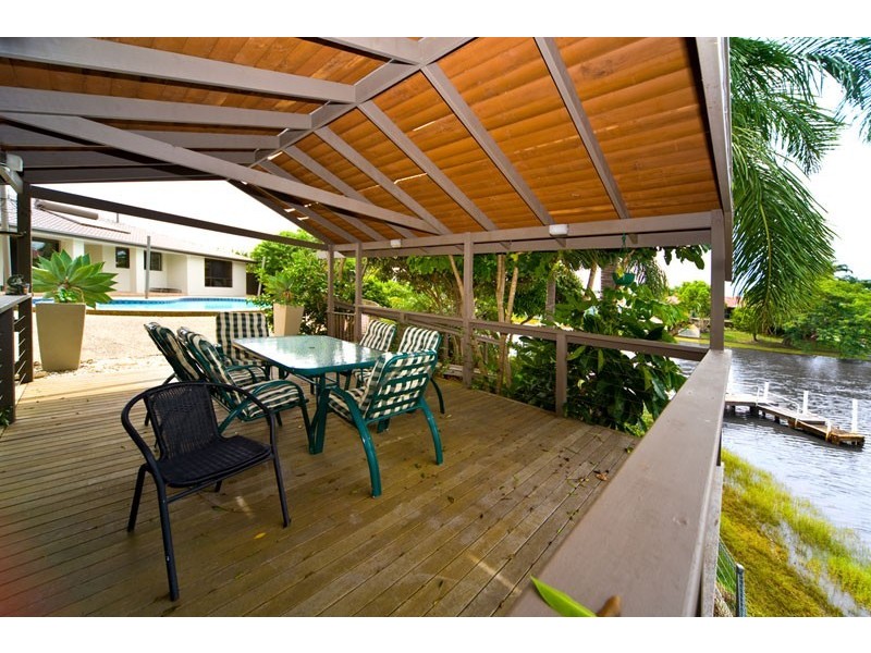 10 Craig Avenue, Carrara QLD 4211