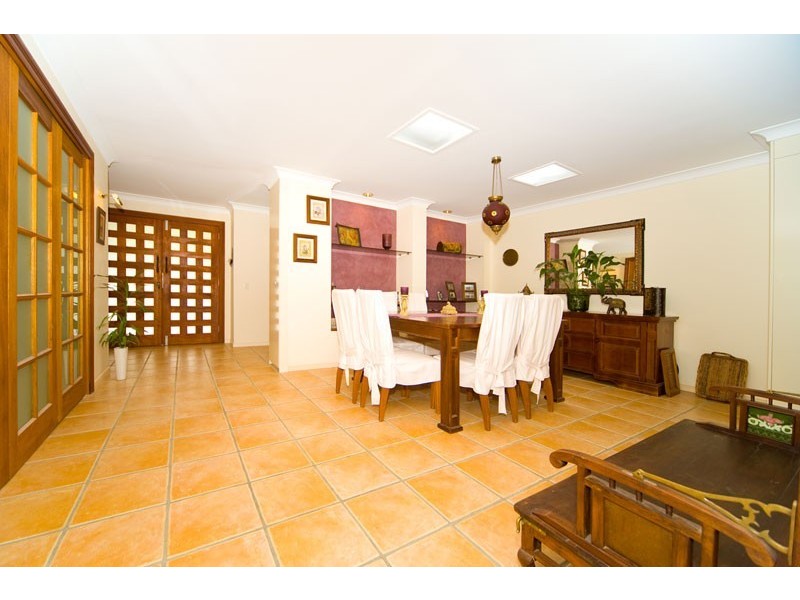 10 Craig Avenue, Carrara QLD 4211