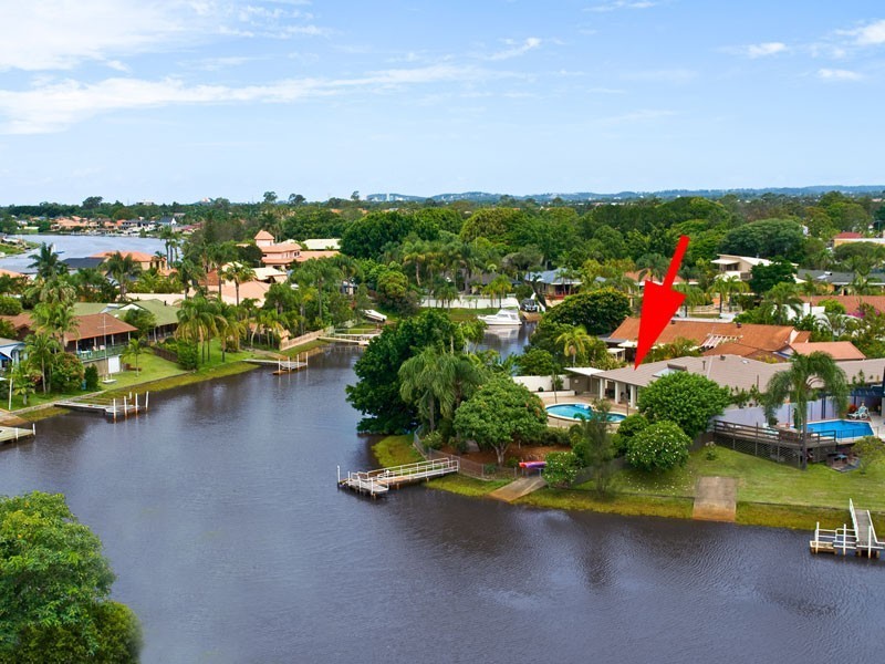 10 Craig Avenue, Carrara QLD 4211