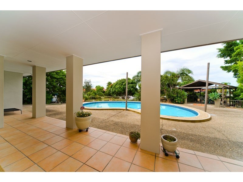 10 Craig Avenue, Carrara QLD 4211