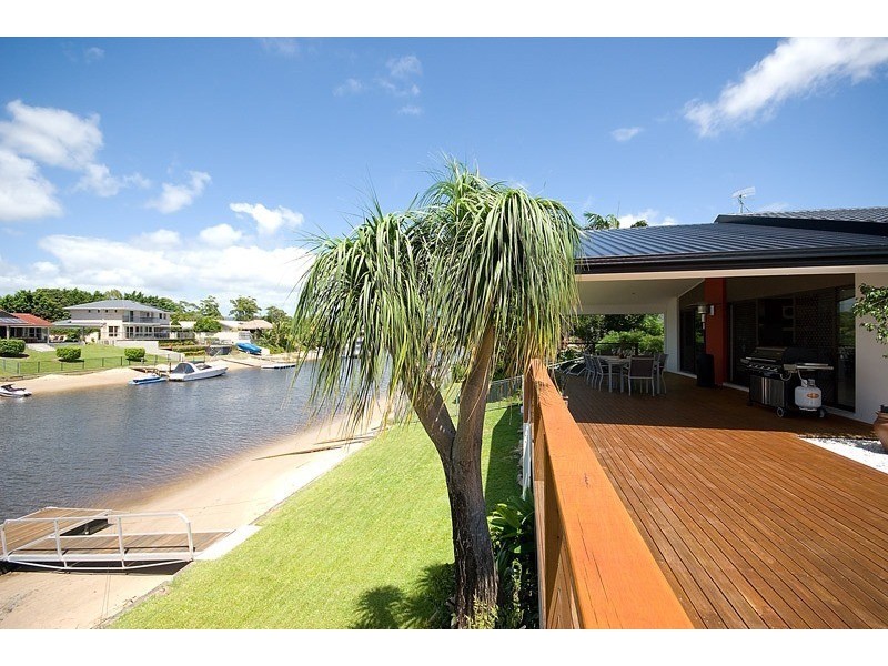 26 Namatjira Ct, Broadbeach Waters QLD 4218
