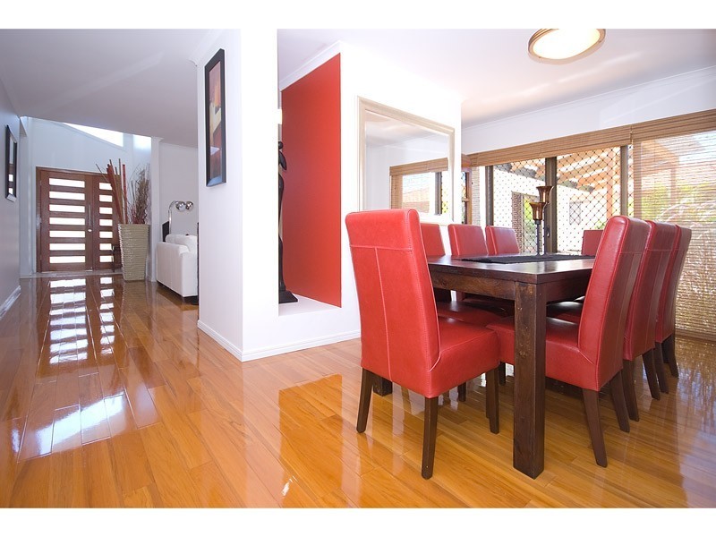 26 Namatjira Ct, Broadbeach Waters QLD 4218