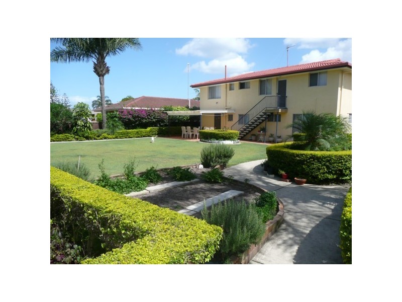 25 Birigun Street, Mermaid Waters QLD 4218