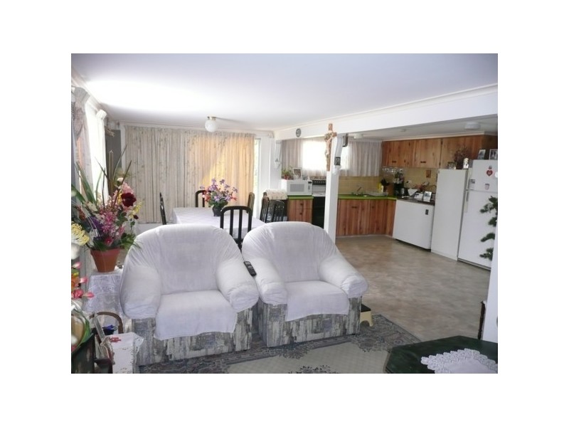 25 Birigun Street, Mermaid Waters QLD 4218