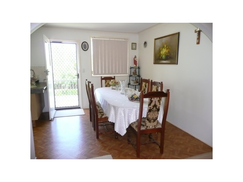 25 Birigun Street, Mermaid Waters QLD 4218