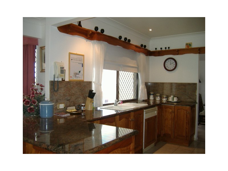 379 Rio Vista Boulevard, Mermaid Waters QLD 4218