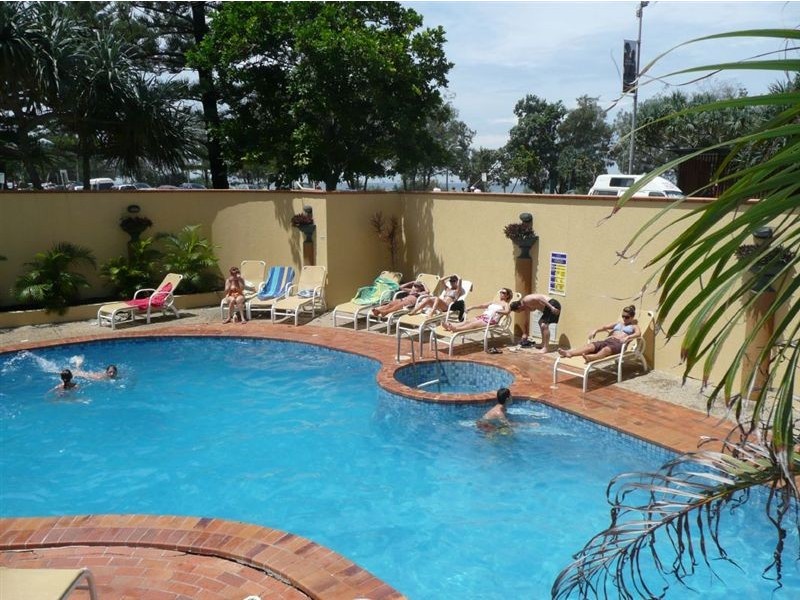 2E/5 Clifford Street, Surfers Paradise QLD 4217