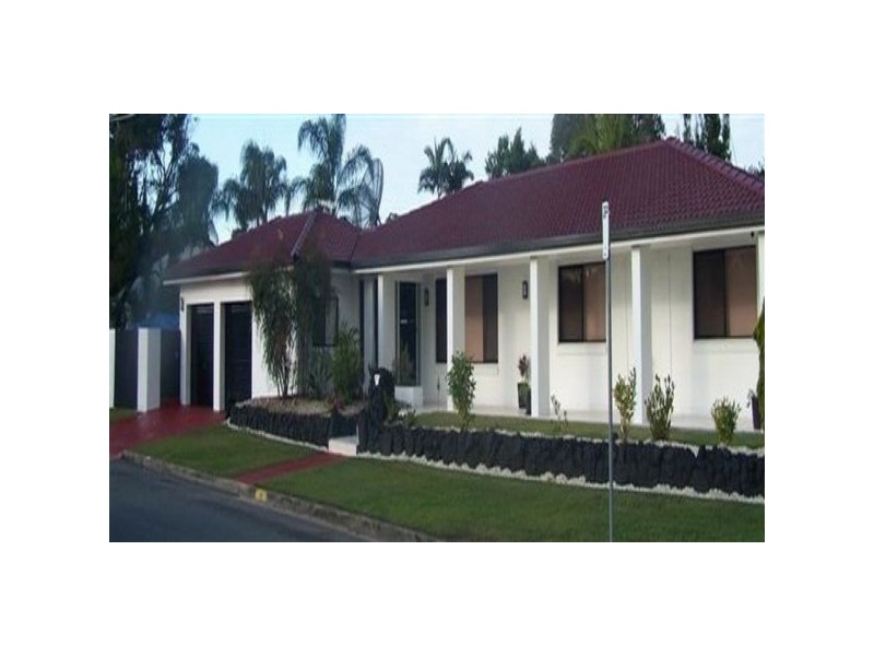 15 Tiwi Street, Sorrento QLD 4217