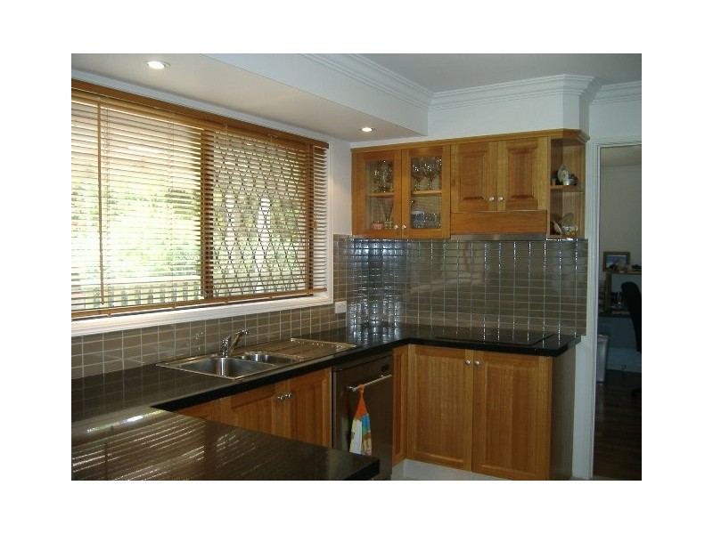 45 Rawlinna Drive, Mermaid Waters QLD 4218