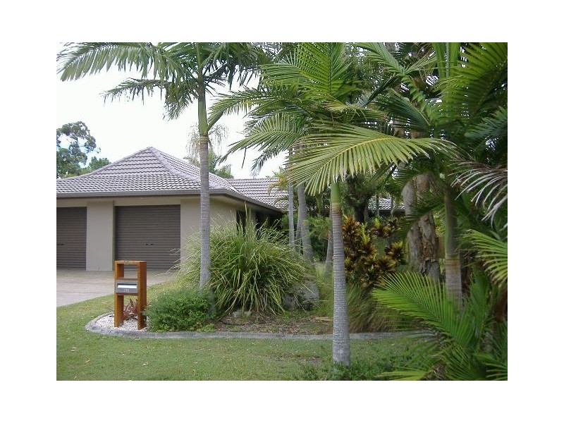 45 Rawlinna Drive, Mermaid Waters QLD 4218