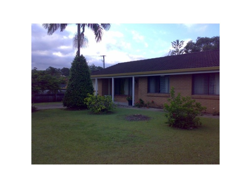 3 Collins Crescent, Benowa QLD 4217