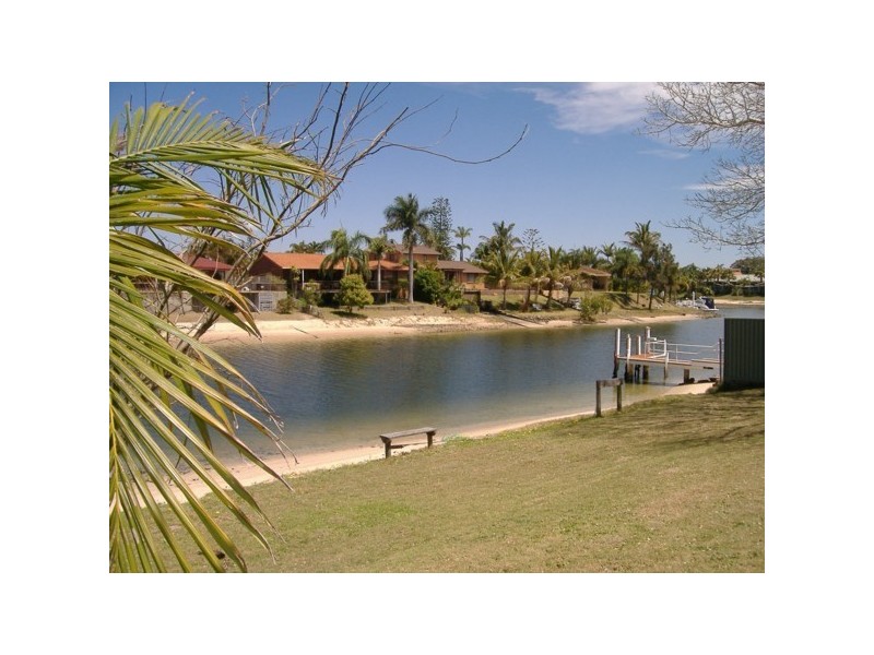 24 Kurrawa Avenue, Mermaid Waters QLD 4218