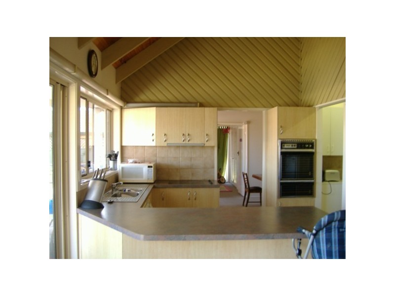 24 Kurrawa Avenue, Mermaid Waters QLD 4218