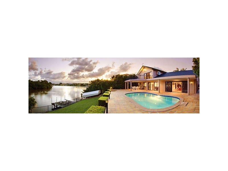 17 Donegal Crescent, Sorrento QLD 4217