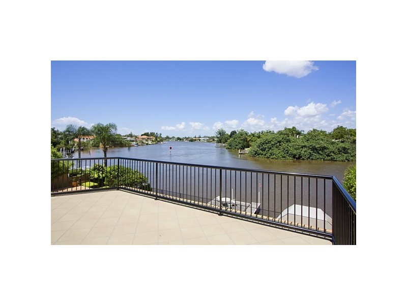 17 Donegal Crescent, Sorrento QLD 4217