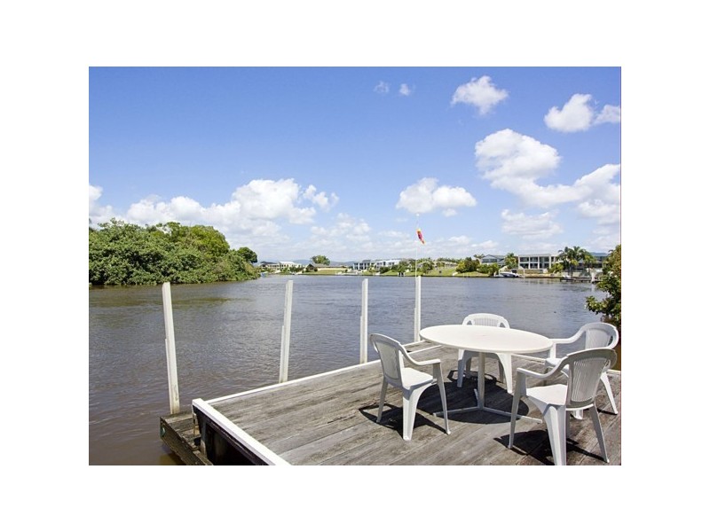 17 Donegal Crescent, Sorrento QLD 4217