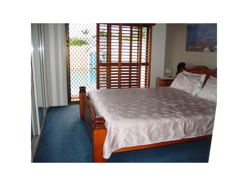 20 Saywell Street, Sorrento QLD 4217