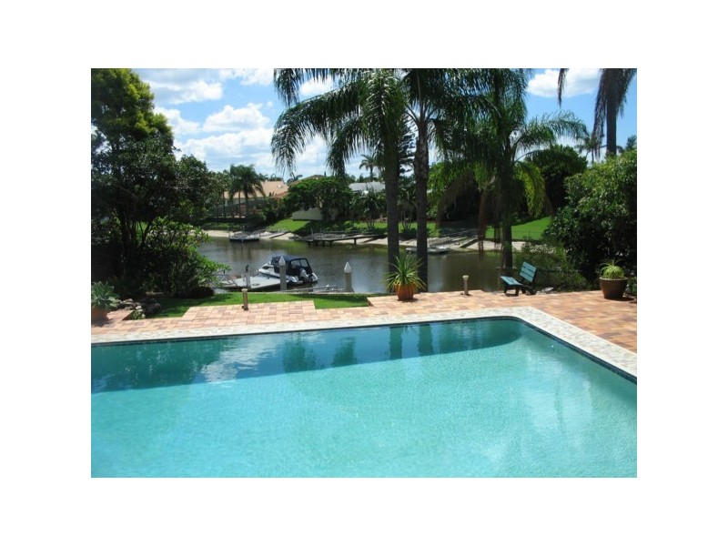 14 Donegal Crescent, Sorrento QLD 4217