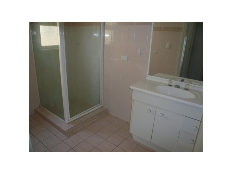 19 Second Avenue, Broadbeach QLD 4218