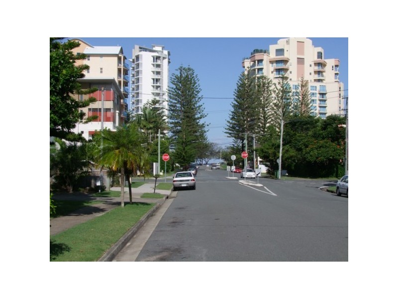 19 Second Avenue, Broadbeach QLD 4218