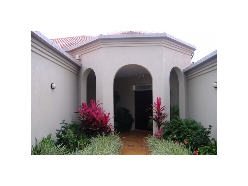 42 Kirralee Drive, Robina QLD 4226